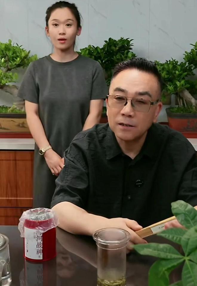 杨议自曝拍电视剧赔3000多万弄个博物馆又赔700万现在是混吃(图2)