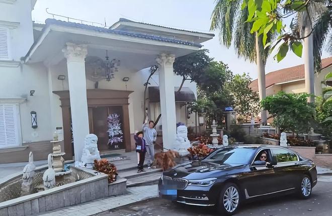 78岁演员方刚离世一生未婚未育生前喜欢认义子只有一人孝顺(图10)