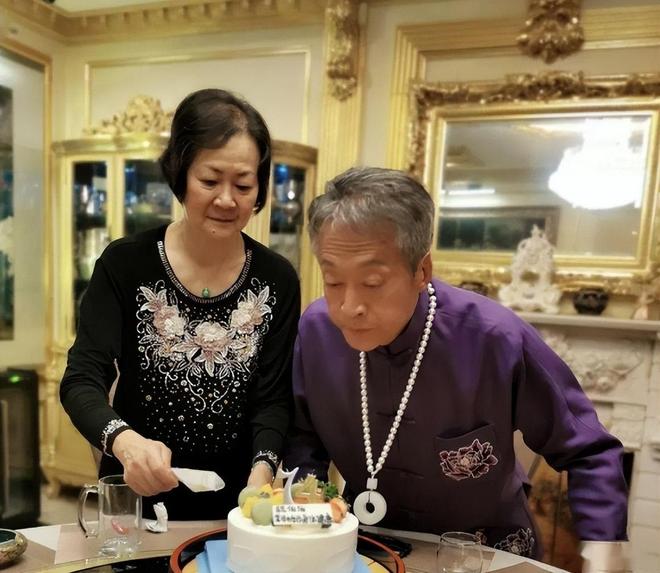 78岁演员方刚离世一生未婚未育生前喜欢认义子只有一人孝顺(图16)