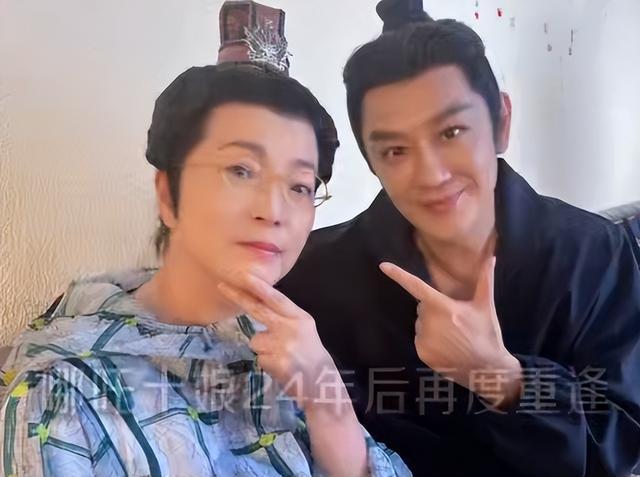 TVB版《封神榜》的经典组合回归！陈浩民、苑琼丹时隔24年再扮哪吒、殷十娘母子重逢的画面让人泪目(图4)