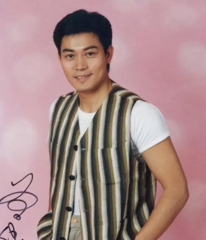 在港剧世界中他或许不是最耀眼的主角(图3)