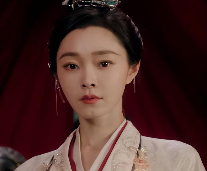 总局收视榜：《利剑·玫瑰》第八《归队》第