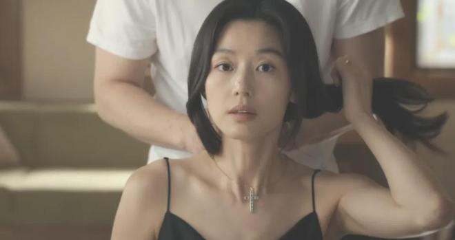 斥资700亿本月最重磅的韩剧上线了