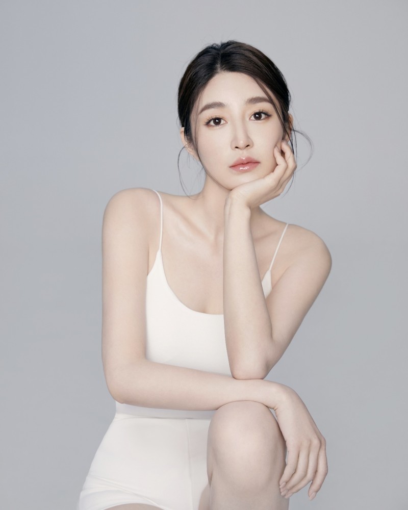 由李骏执导李治廷、杨琬茹、刘秋实参演的电视剧《我的世界你好》上映热播(图2)