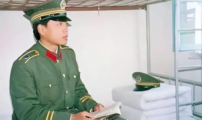 原来不是演的！这5位演员竟然全是真警察最后一位还是“警花”(图13)