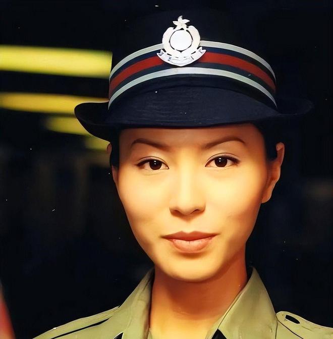 原来不是演的！这5位演员竟然全是真警察最后一位还是“警花”(图26)