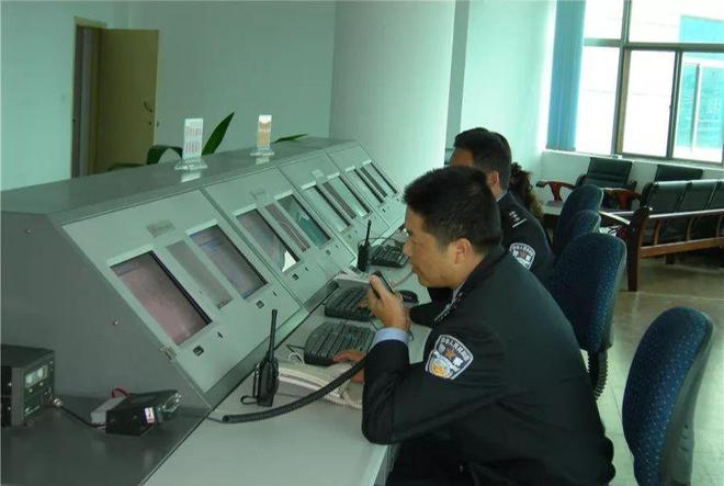 我是一名从业8年的接警员有些奇葩的电话电视剧都不敢这么写(图2)