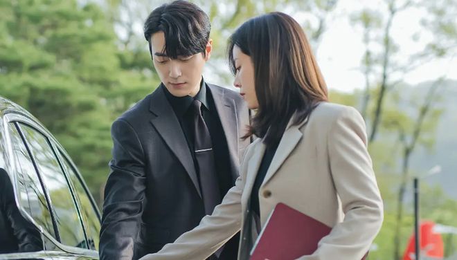 2025年播放率创新高的6部韩剧你觉得哪部是一匹黑马？(图5)