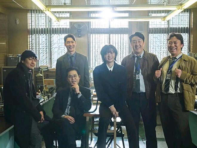 2025韩剧收视榜爆了！《宝物岛》稳坐第3TOP1收视狂破51%封神！(图3)