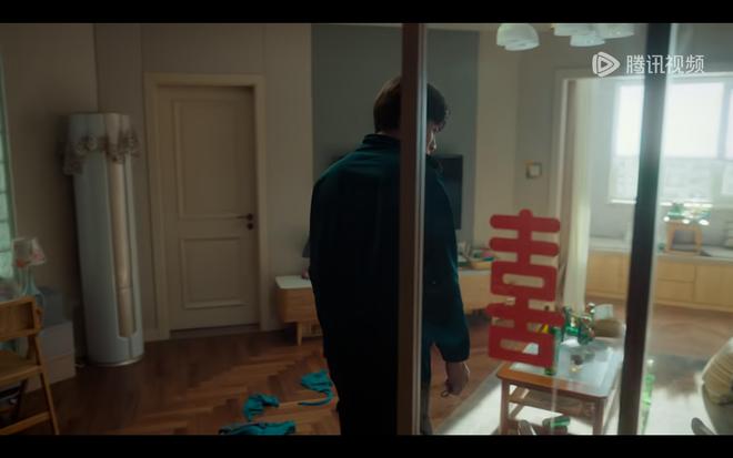 才播4集卫视收视率第一！东方卫视这部涉案剧又是2025黑马(图8)