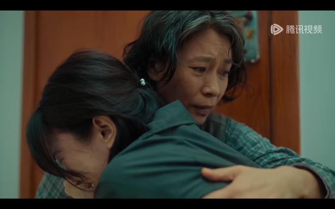 才播4集卫视收视率第一！东方卫视这部涉案剧又是2025黑马(图17)