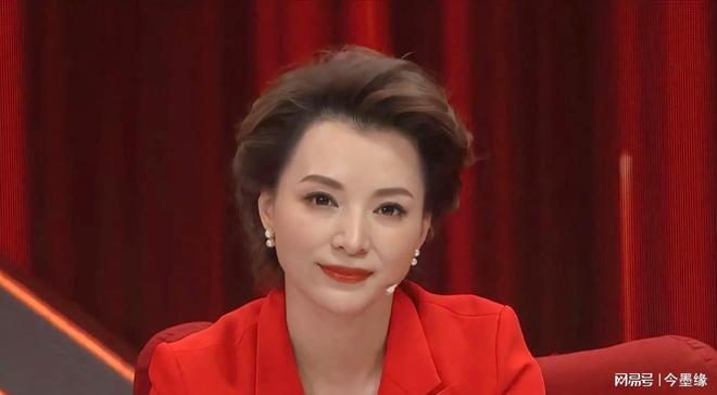 惊天大瓜！董卿美国生子真相骗了大家十年？比电视剧还狗血！(图15)