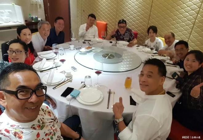 TVB黄金绿叶罕见同框一张合照掀起港剧回忆杀(图6)