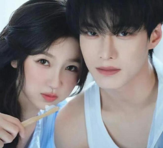 好家伙《双轨》昨天空降播出目前热度4706这是什么水平？(图2)