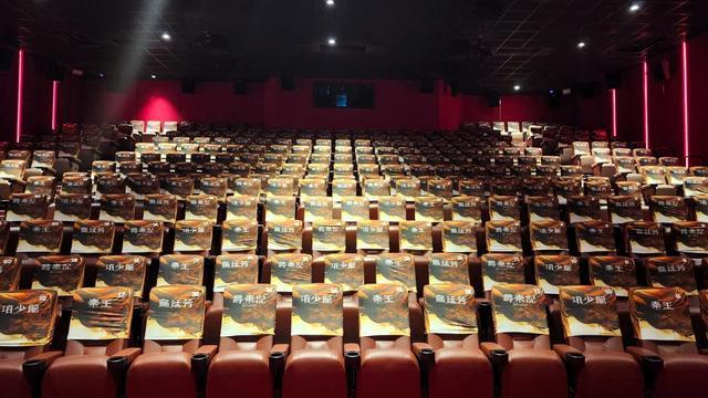 《寻秦记》香港排片密过巴士时刻表！1天狂映54场…跨年等回忆杀(图3)