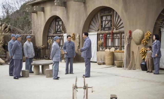 《人民的选择》央视热播制片人文馨揭秘“以民为本”创作内核