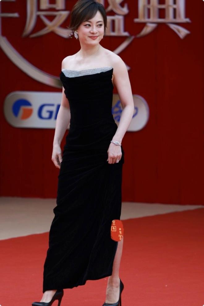 电视剧年度盛典：于和伟郭京飞夺视帝孙俪圆梦杨幂出乎意料(图10)