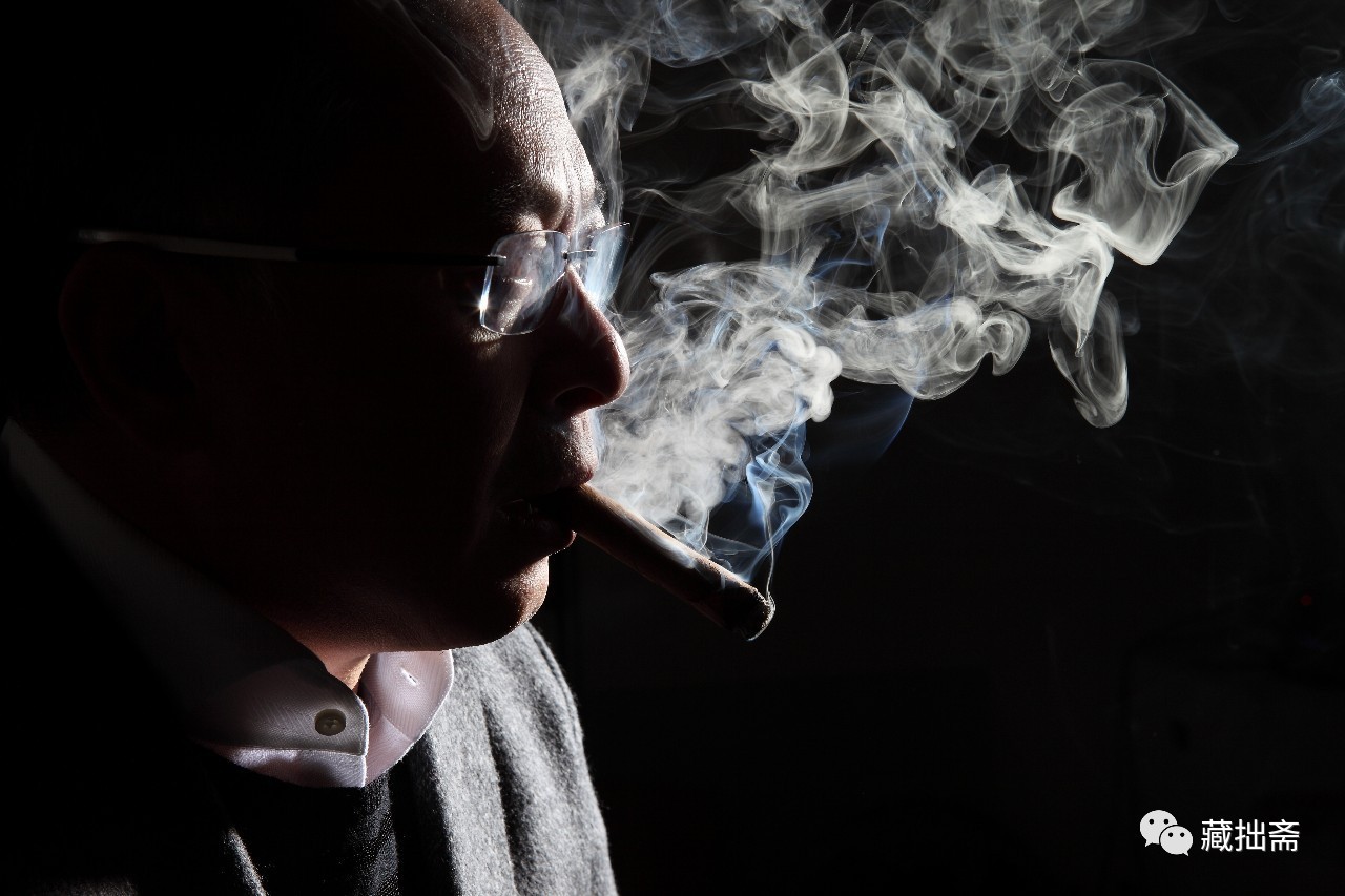 港片还会好吗——狮子山下的守墓者(图3)