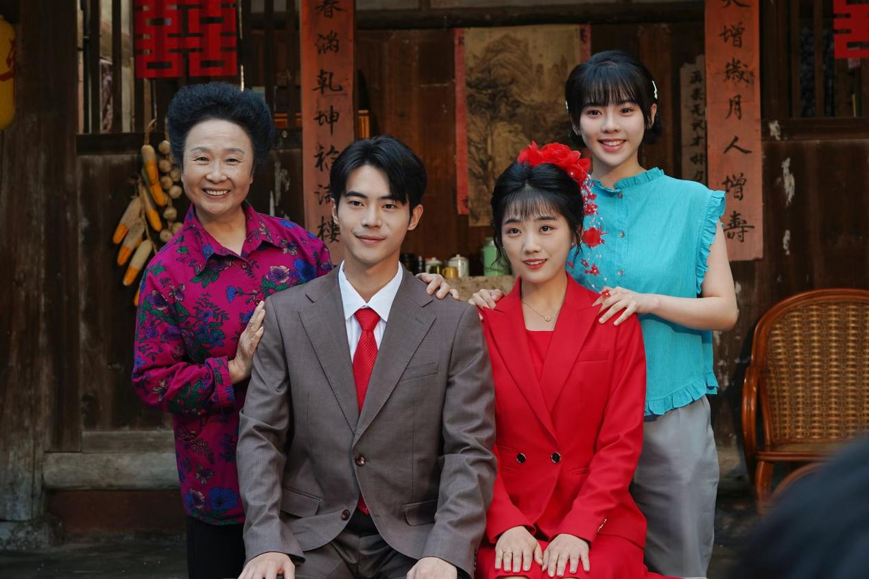 回到80年代做鸭子——首部甜皮鸭短剧正在红果热播