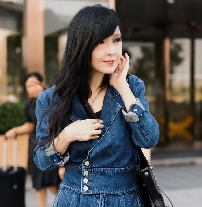 被绿8次仍不分手周慧敏与倪震痴缠34年真的是顶级恋爱脑吗？(图7)