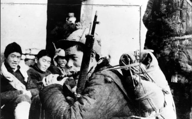 1948年父亲王成德牺牲09年王庆梅在电视剧中发现父亲的扮演者(图4)